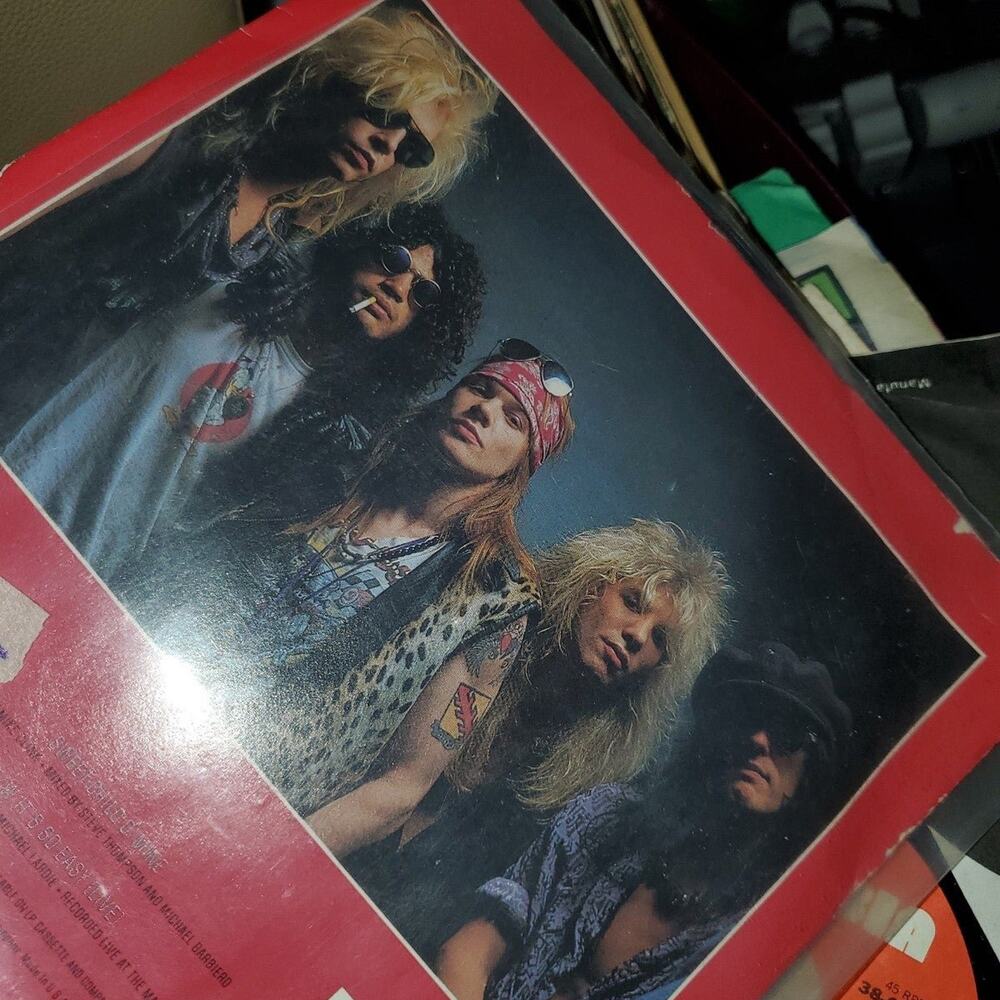 Guns and Rose's Record - Picture 2 of 2